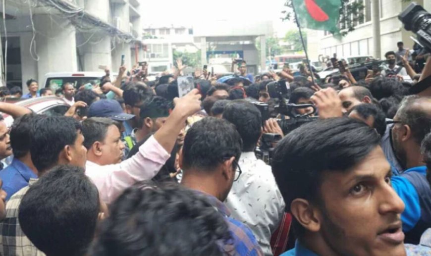 এইচএসসি পরীক্ষার্থীরা অটোপাস চান, অর্ধেক প্রশ্নোত্তরেও ‘না’